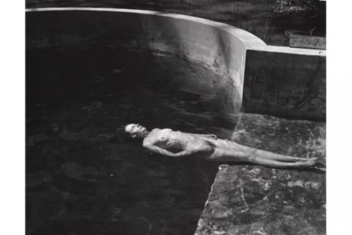 Desnudo flotando 1939 © Edward Weston, Colección Center for Creative Photography, The University of Arizona © 1981 Arizona Board of Regents