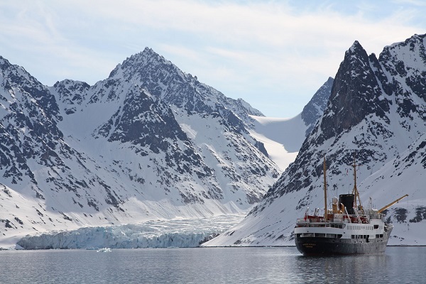 Nuevas rutas por la salvaje costa ártica de Spistsbergen