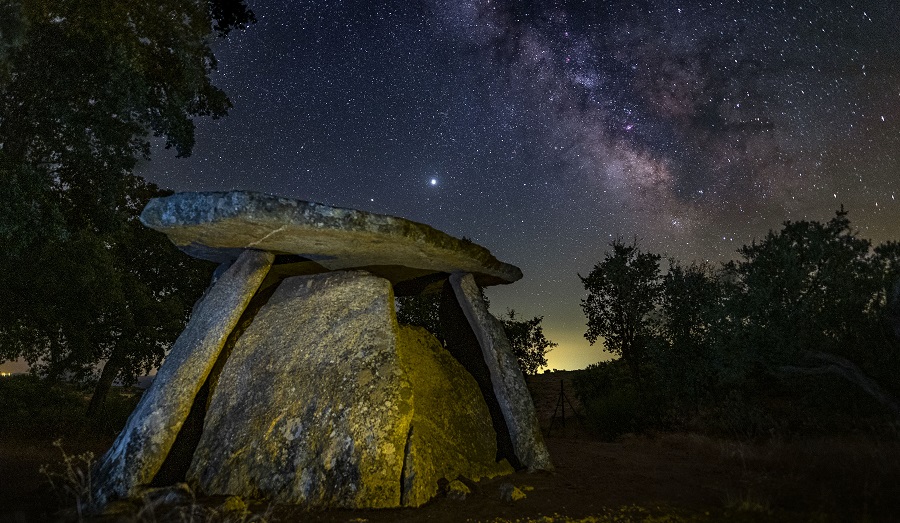 28 experiencias astroturisticas por el cielo de Cáceres