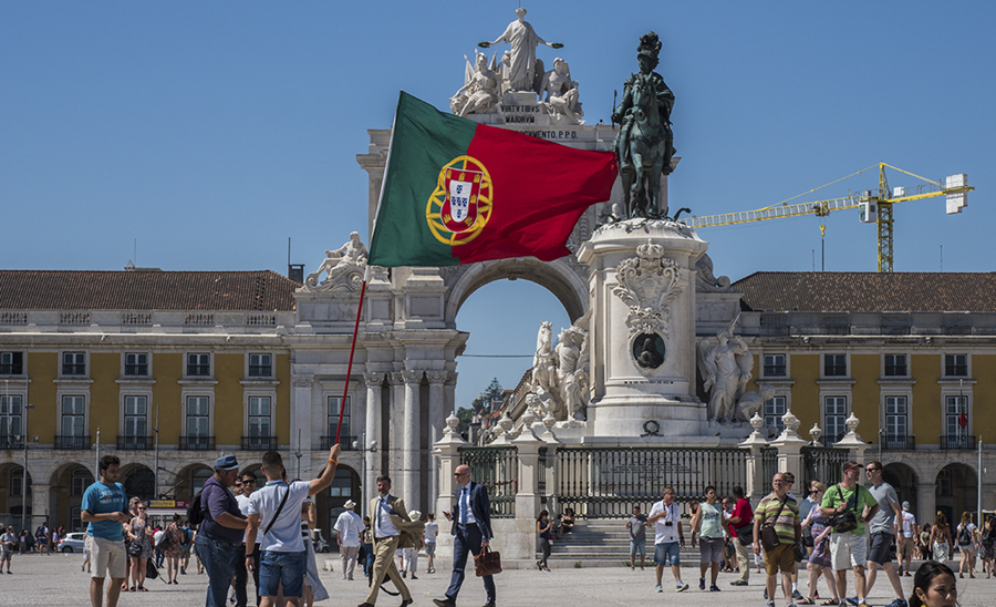 Lisboa da la bienvenida de nuevo a los turistas