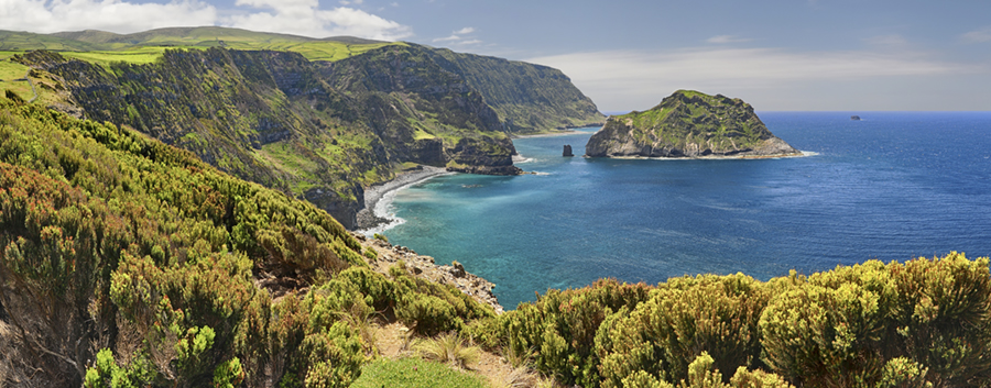 Iberia reinicia sus vuelos a Ponta Delgada y Tirana